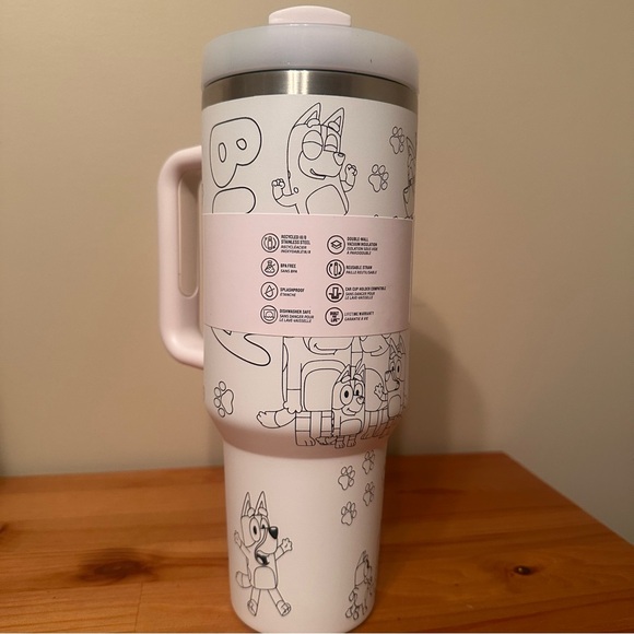 NEW Stanley The Quencher H2.0 FlowState 40 oz Tumbler Straw Bluey Bingo - Picture 6 of 10